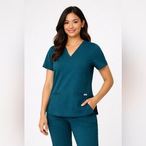 FIGS Technical Collection Scrub Size M